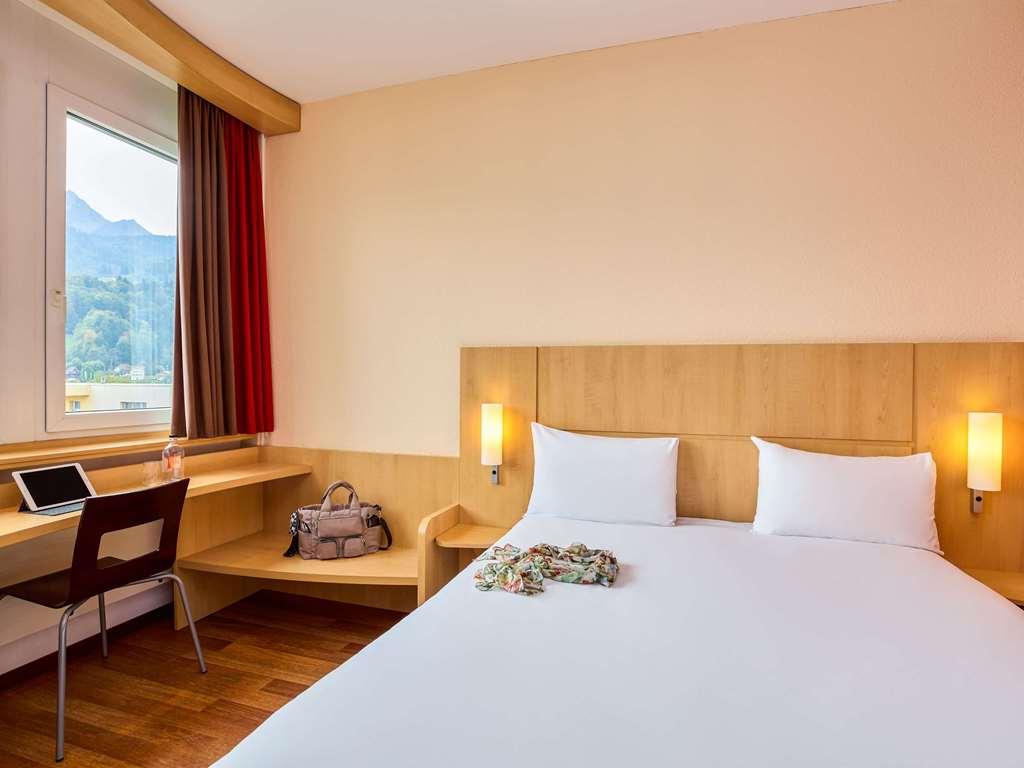 Ibis Luzern Kriens Hotel Room photo